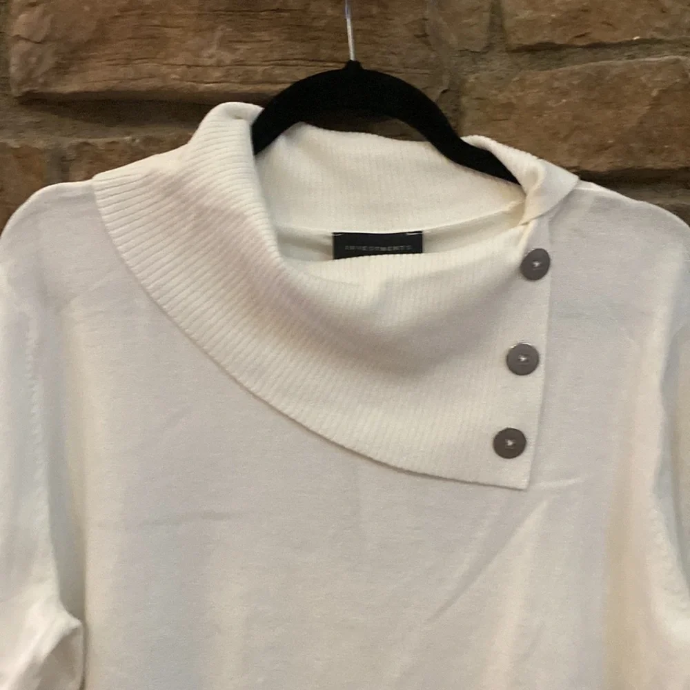 NWT Investments white and black sweater with unique collar. XL - Picture 4 of 7